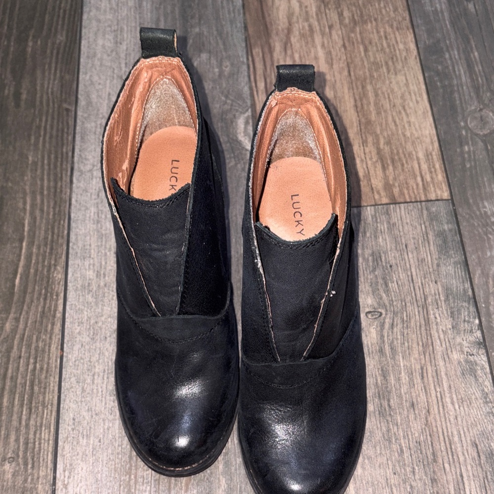 Lucky Brand Women's Sleek Black Ankle Booties size 6.5
